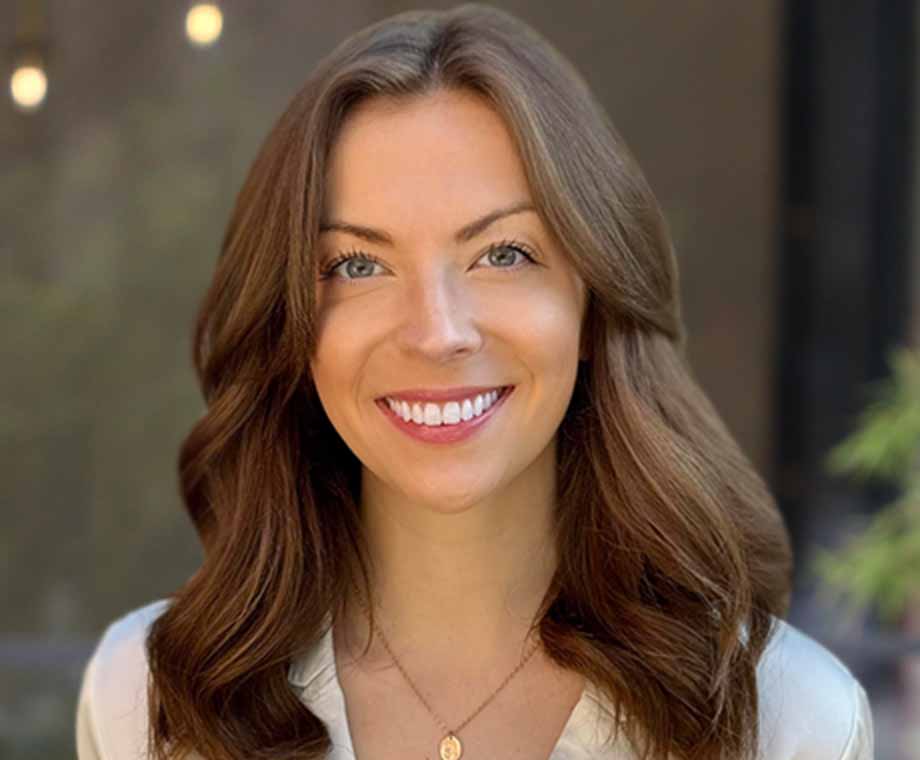 KRISTEN DALTON Headshot